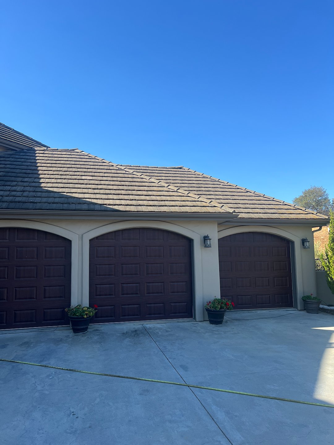 Steep Softwash Roof Cleaning In San Luis Obispo, CA 